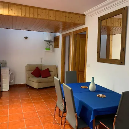 Basement Very Large Fantastic Location Apartment