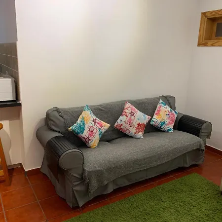 Basement Very Large Fantastic Location Apartment *