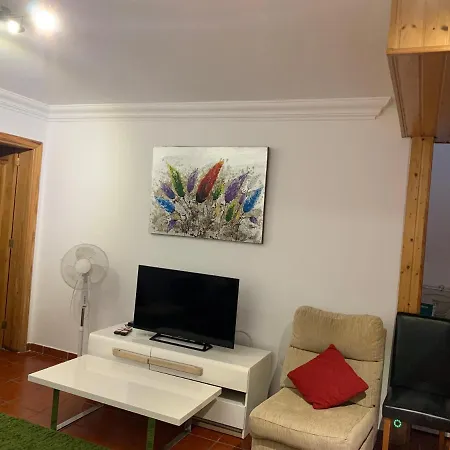 Basement Very Large Fantastic Location Apartament